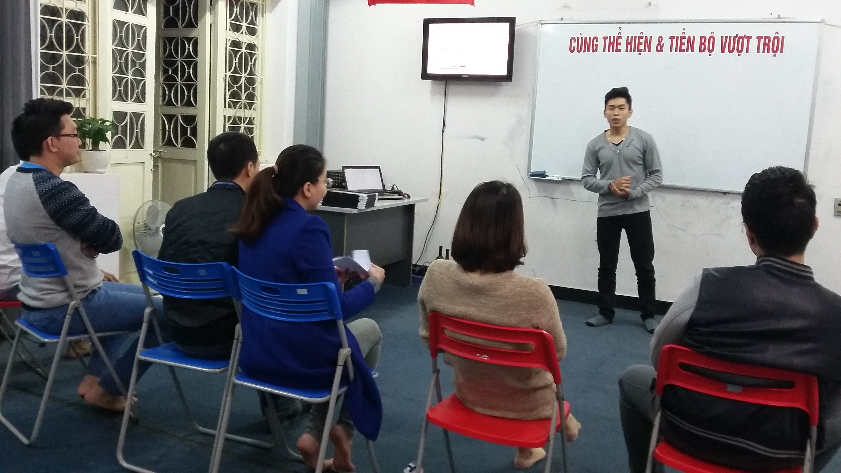 Khai giảng lớp Kỹ năng thuyết trình hiệu quả